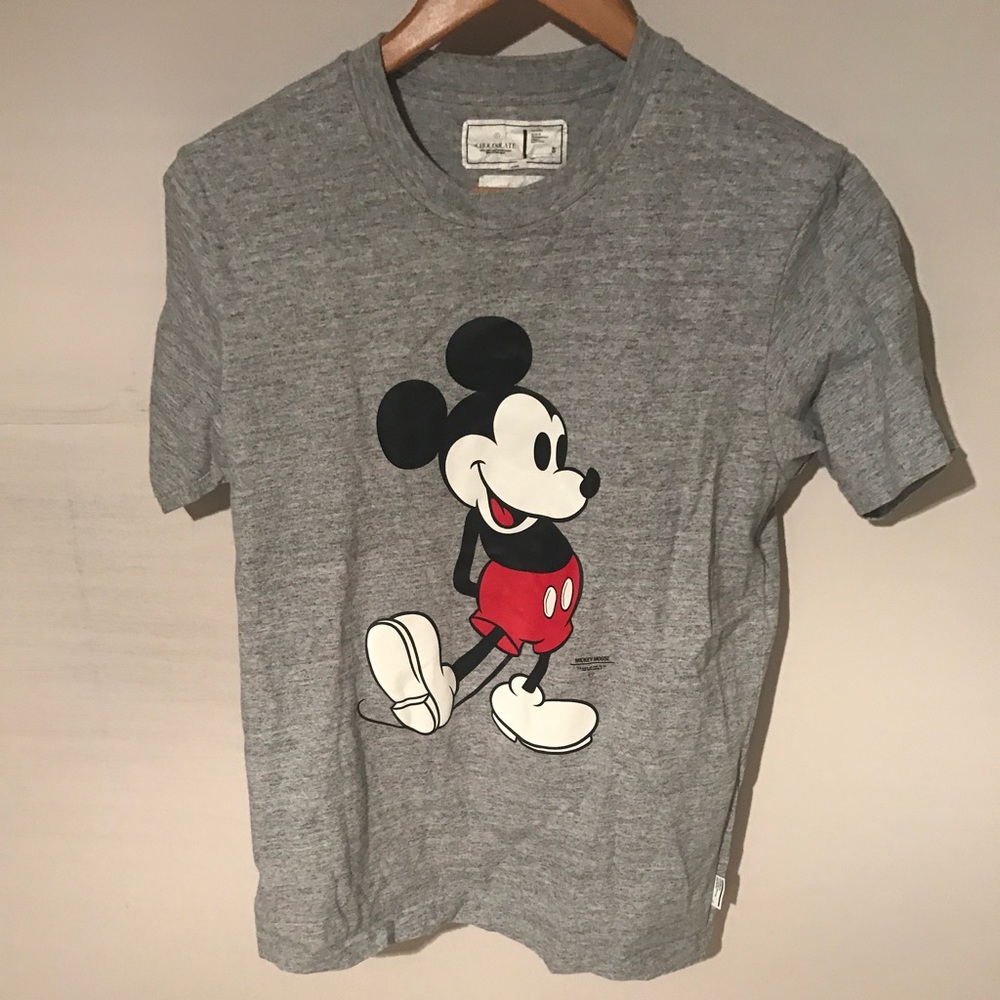 Tee - Picture 1 of 5